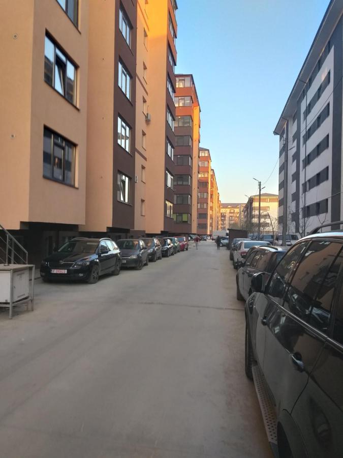 Luxury Daniel Apartament Residence Militari Rosu Ngoại thất bức ảnh