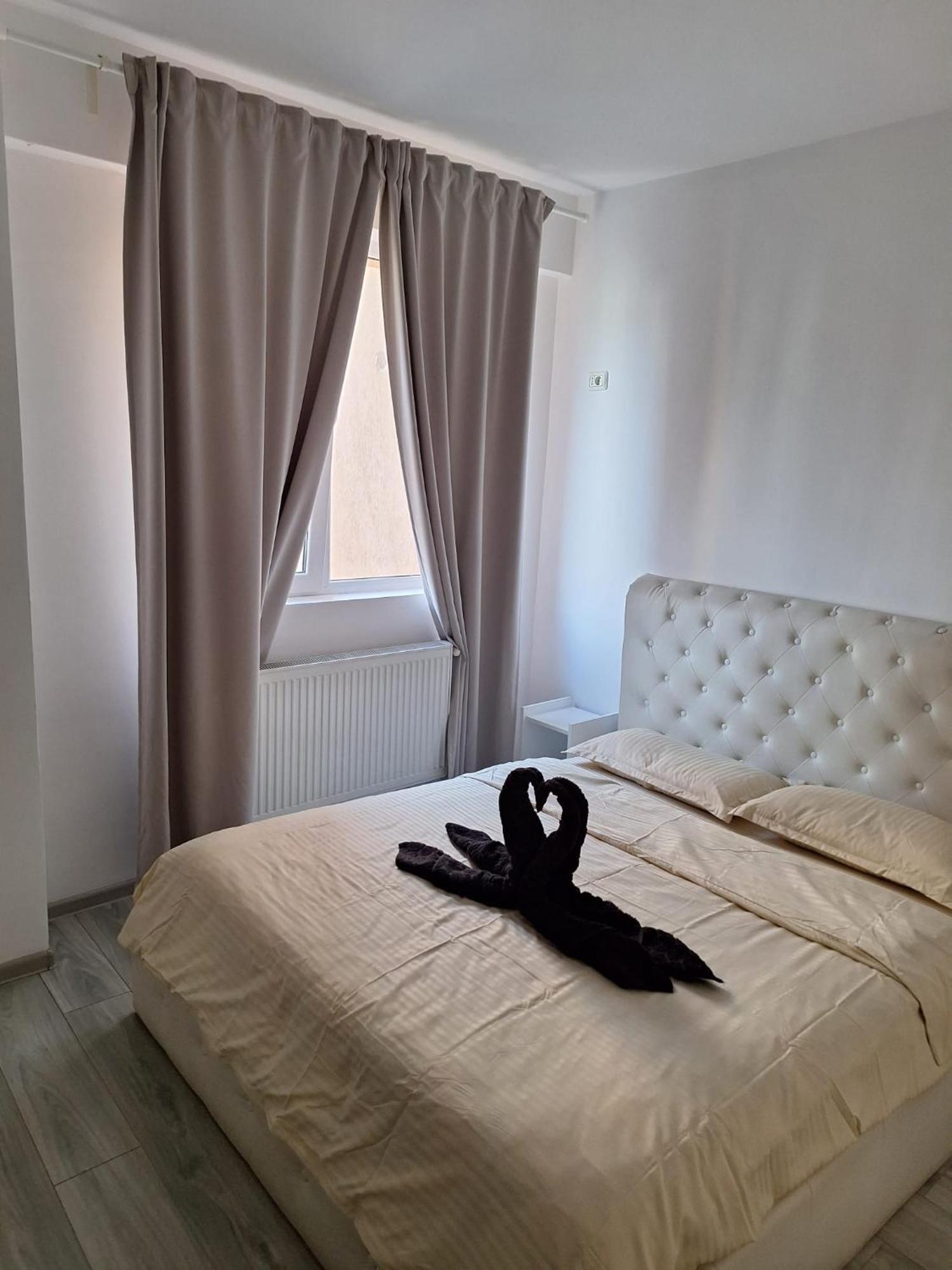 Luxury Daniel Apartament Residence Militari Rosu Ngoại thất bức ảnh